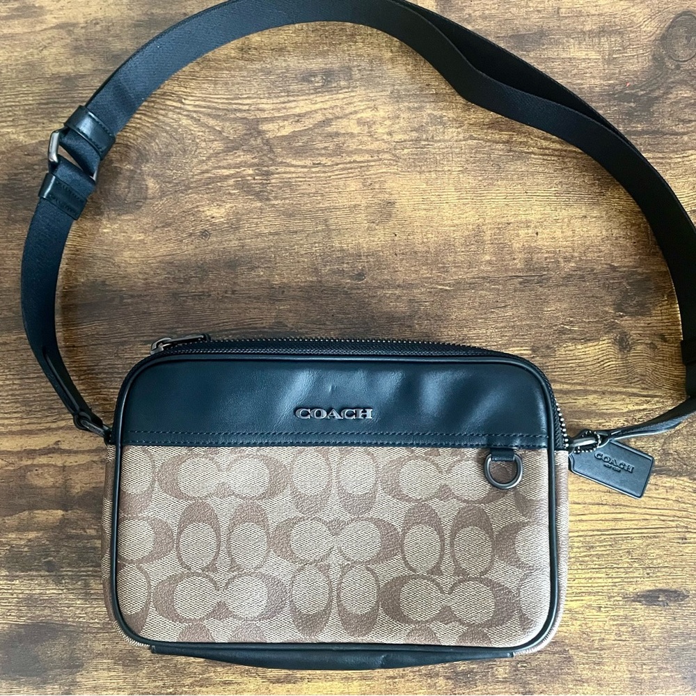COACH GRAHAM SIGNATURE CANVAS CROSSBODY